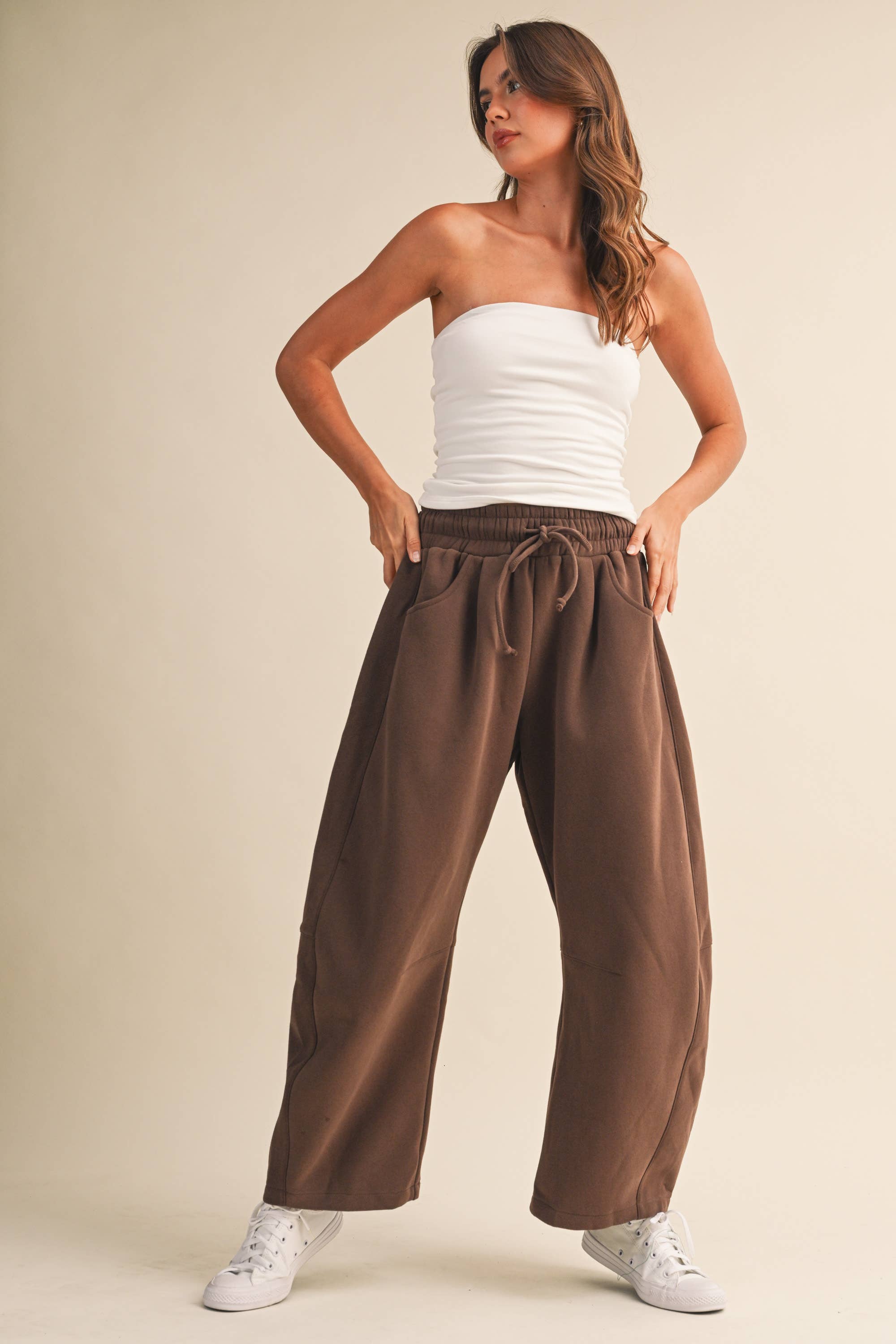 BARREL SWEATPANTS WITH SIDE POCKETS