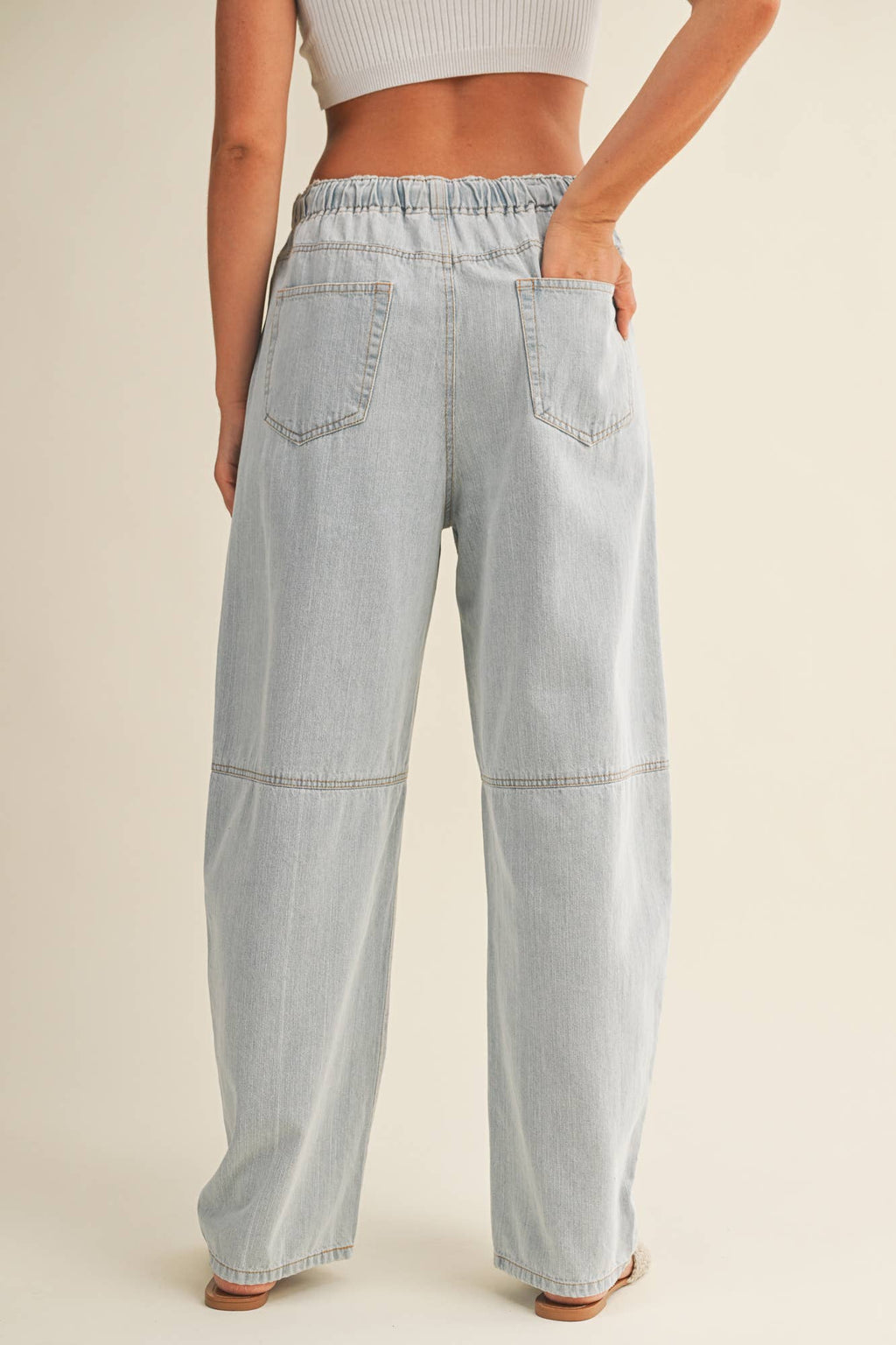 BARREL-LEG LIGHT WEIGHT DENIM JEANS