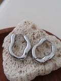 Darcy 18K Gold Non-Tarnish Oval Hoop Earring: Silver