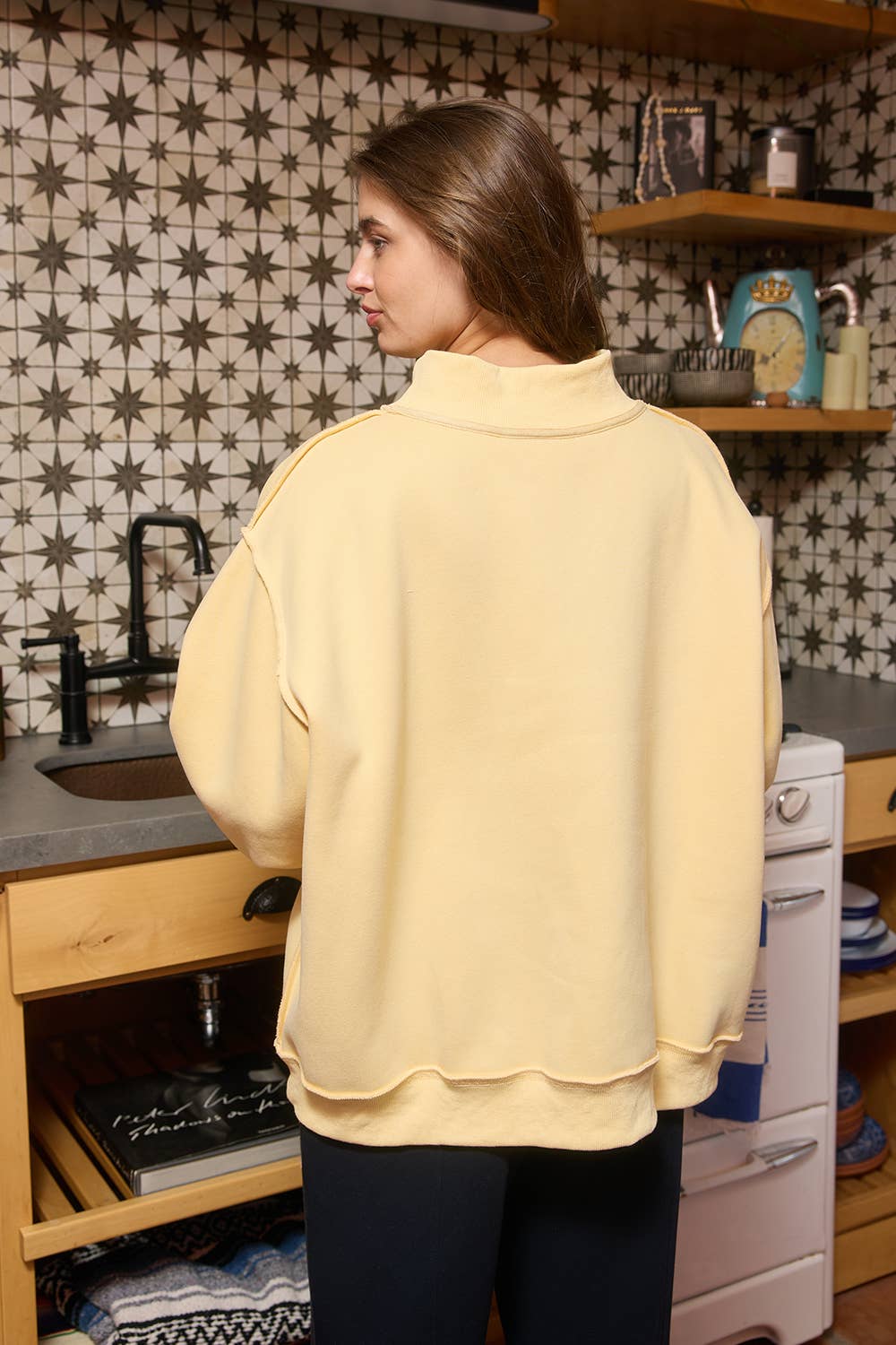 AUNTIE Mockneck Sweatshirt