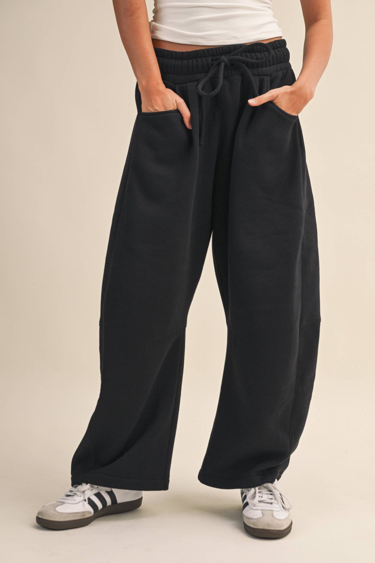 BARREL SWEATPANTS WITH SIDE POCKETS