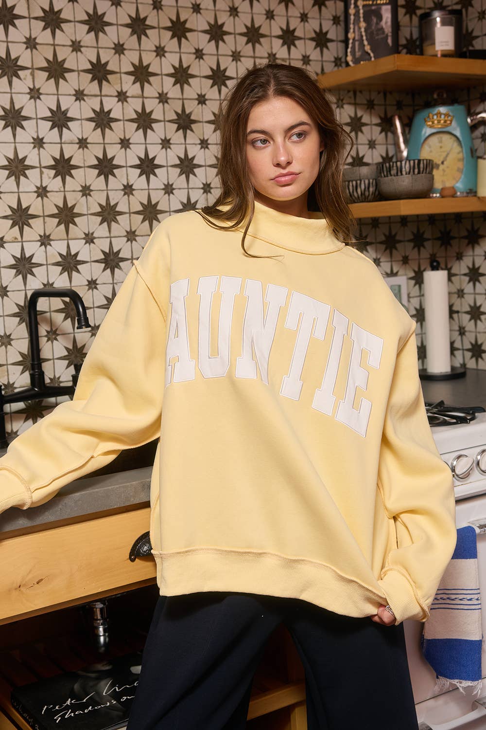 AUNTIE Mockneck Sweatshirt