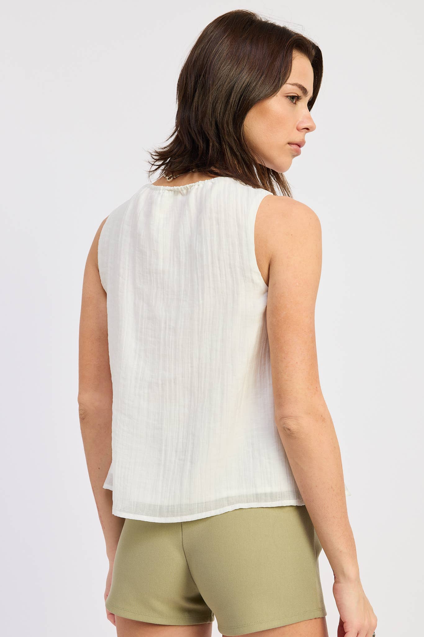 CRINKLE LINEN TOP WITH FRONT TIE