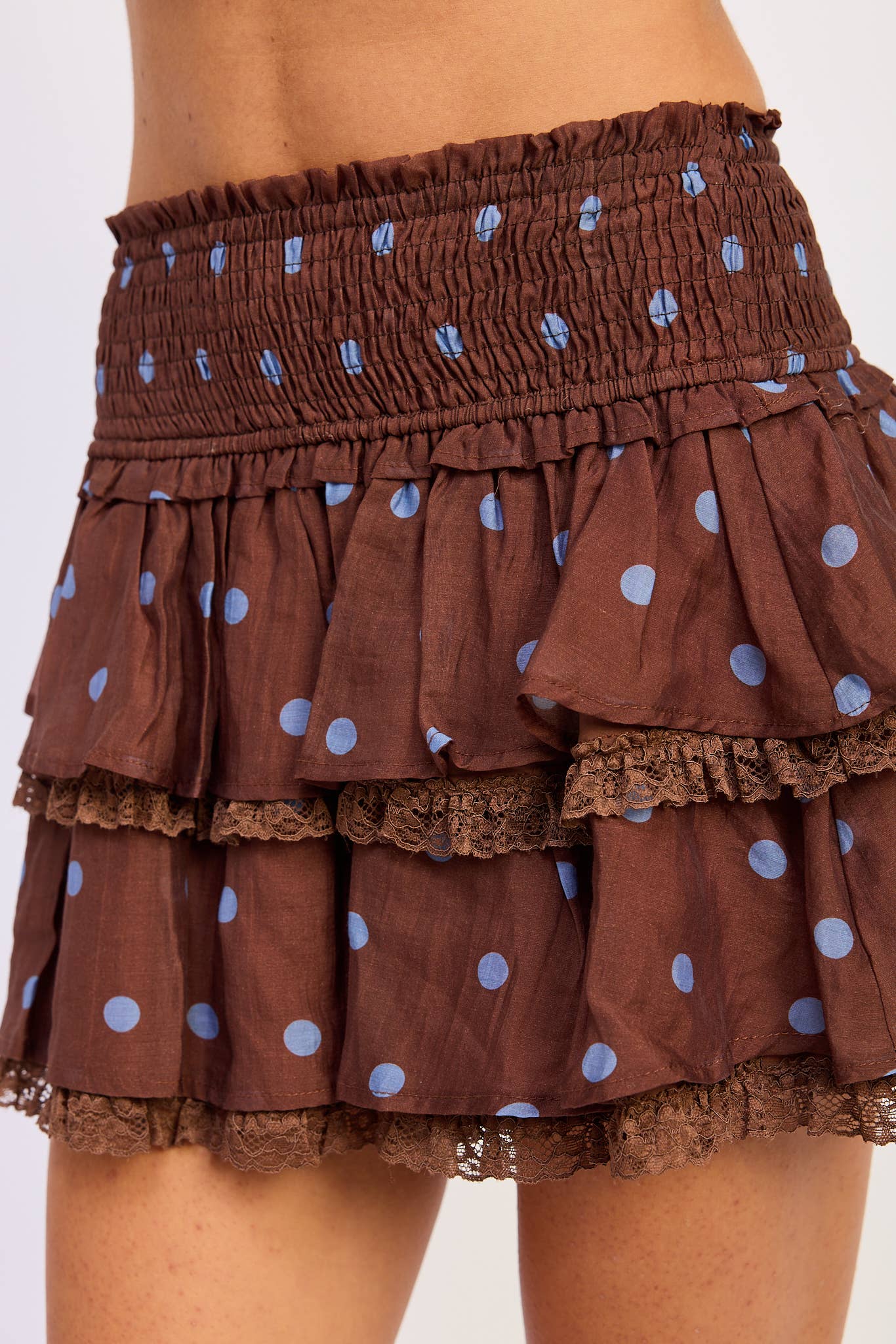 TIERED MINI SKIRT WITH LACE TRIM