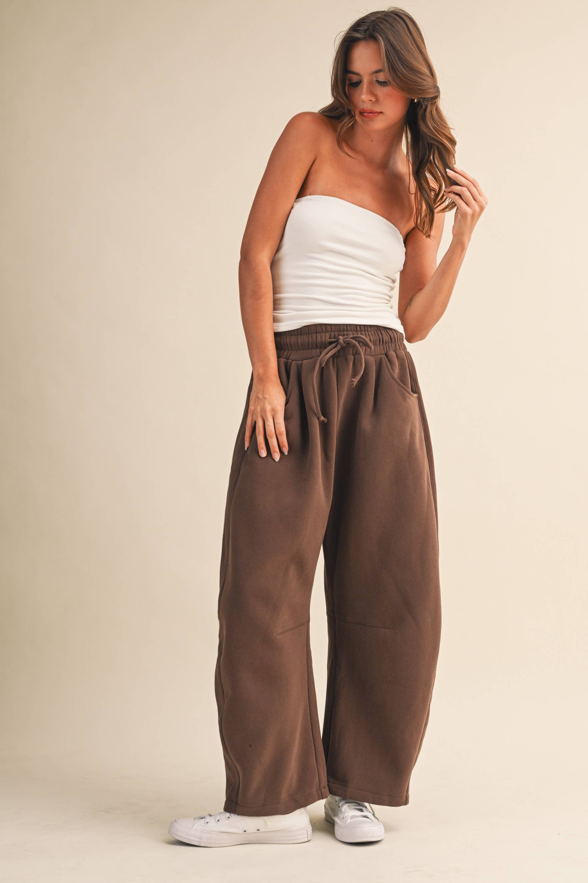 BARREL SWEATPANTS WITH SIDE POCKETS