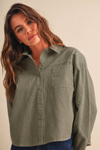 CROPPED RELAXED FITTON BUTTON DOWN SHIRT