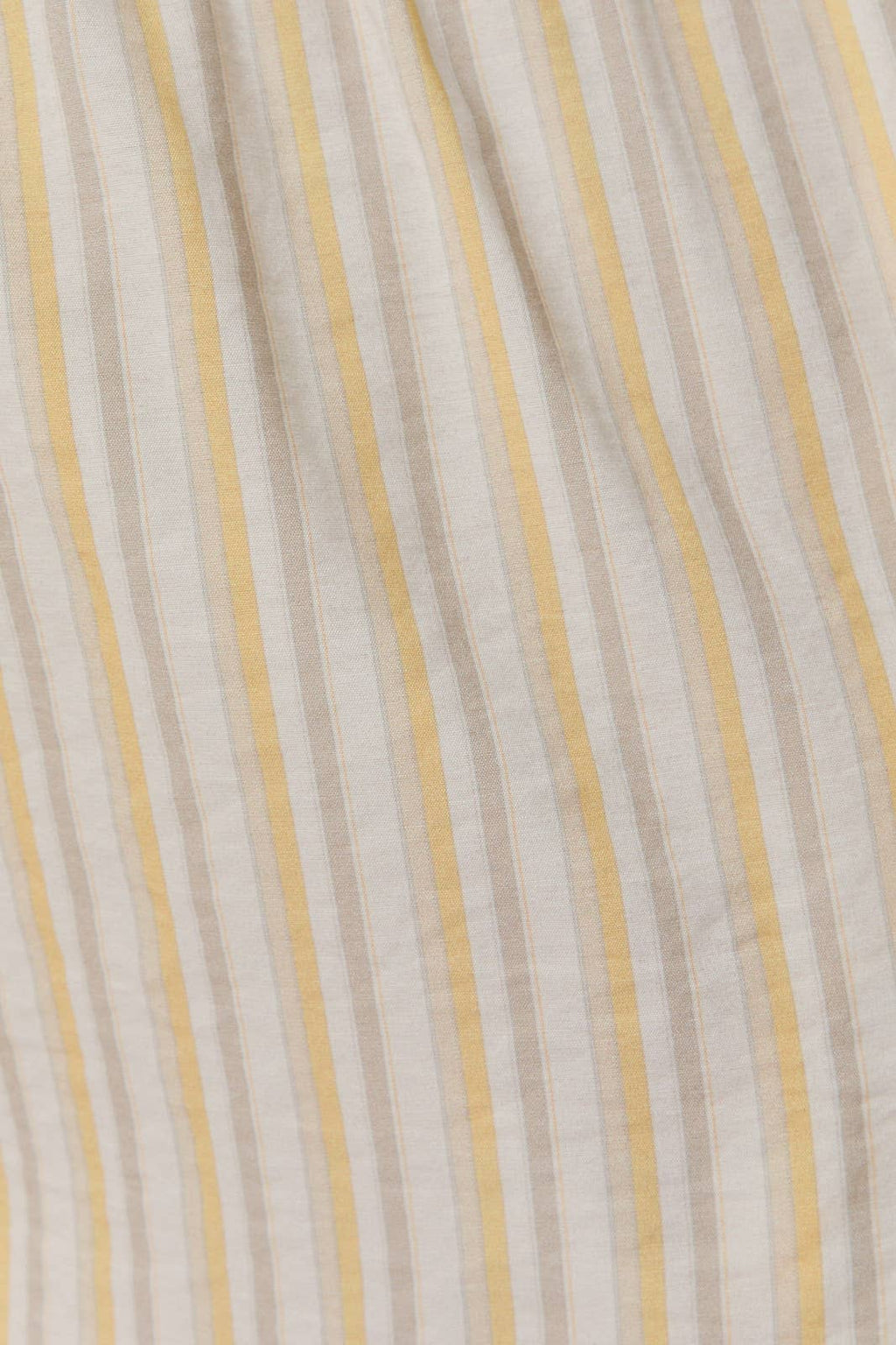 HIGH RISE STRIPE RUFFLED HEM SHORTS