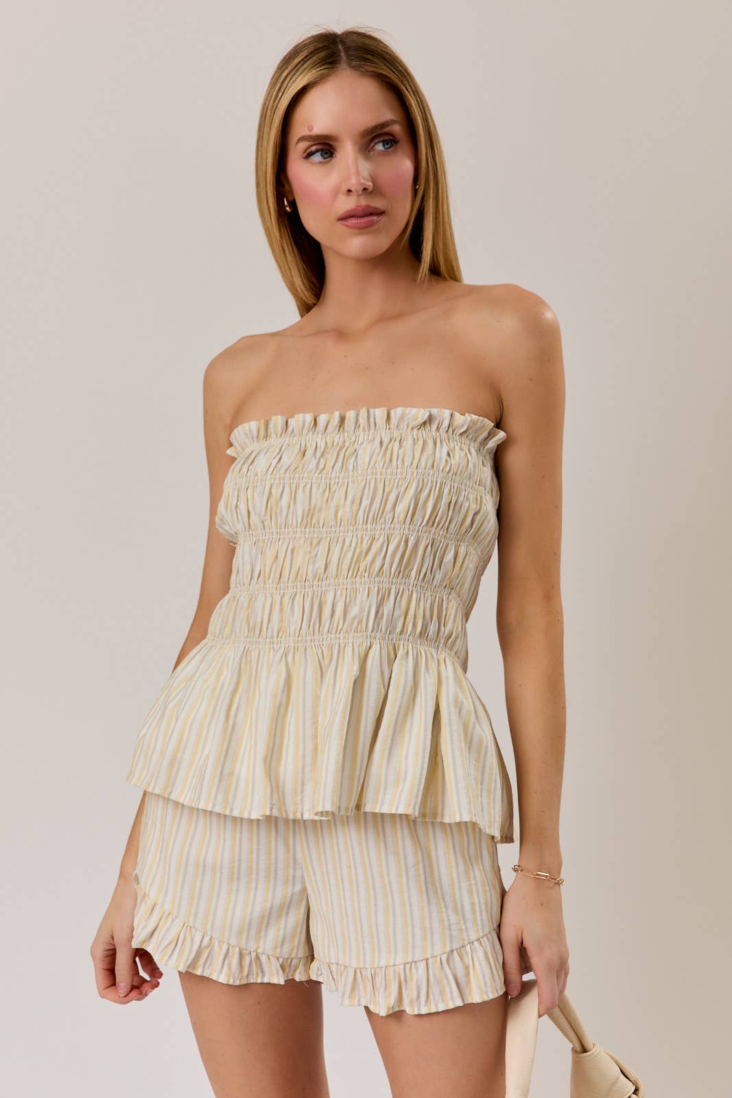 STRAPLESS STRIPE SMOCKED RUFFLED TOP